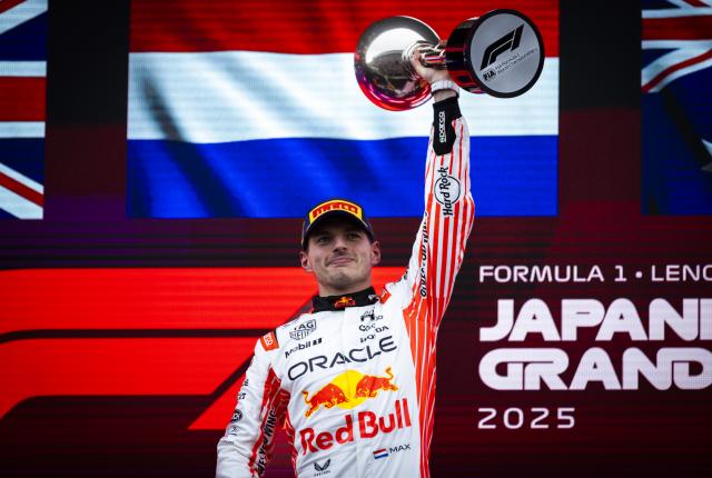 赛事直播-红牛首胜还靠维斯塔潘 “五冠王”前景或更加光明